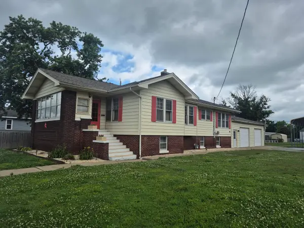 502 N Jackson Street, Harrisburg, IL 62946