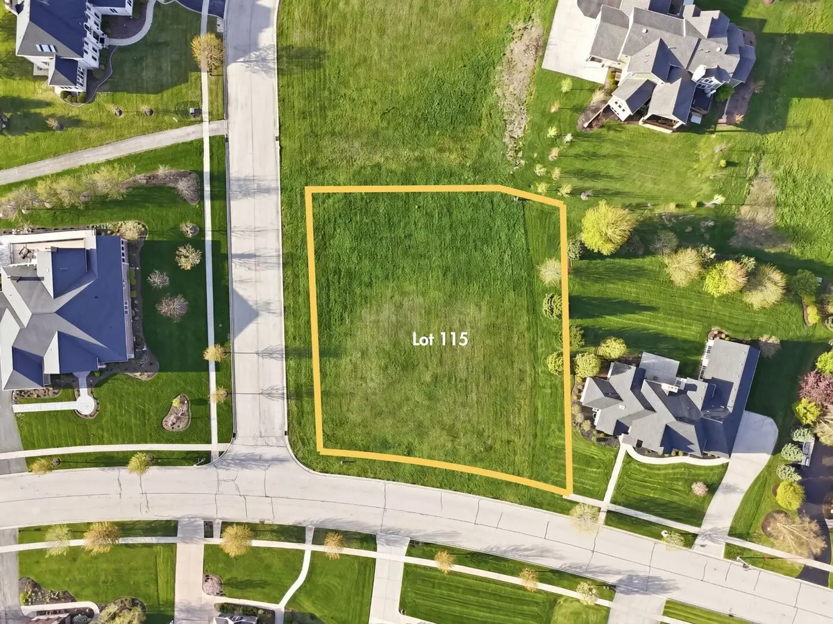 247 Merry Oaks Drive, Sycamore, IL 60178 - #1