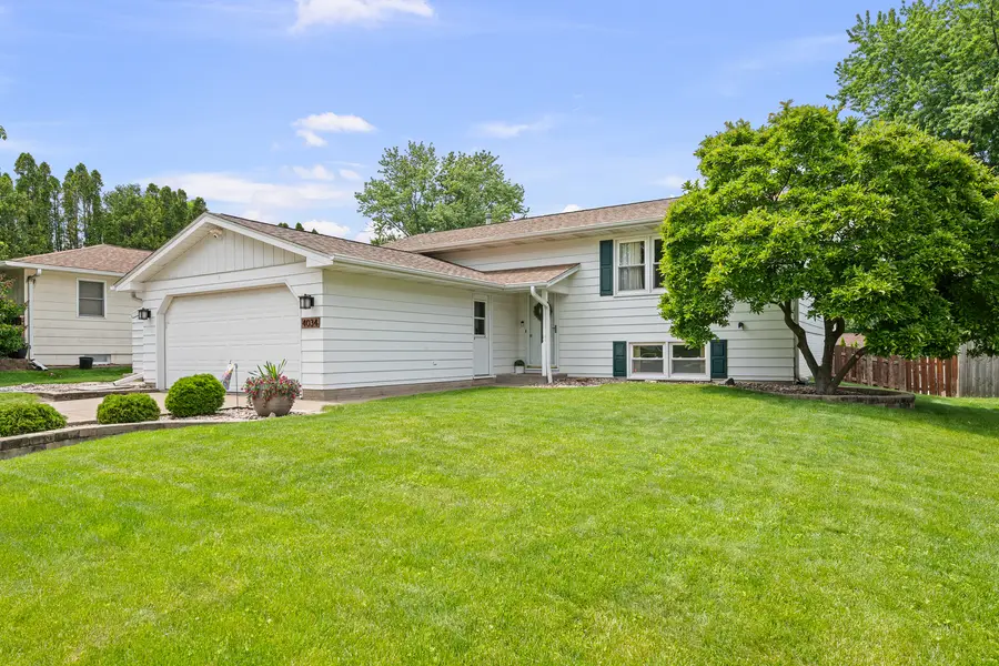 4034 Denniston Court, Bettendorf, IA 52722 - #2