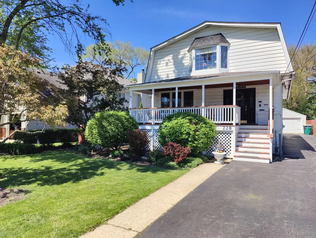 228 W Grove Street, Lombard, IL 60148 - #1