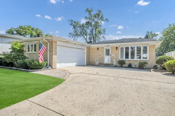 615 Cordial Drive, Des Plaines, IL 60018