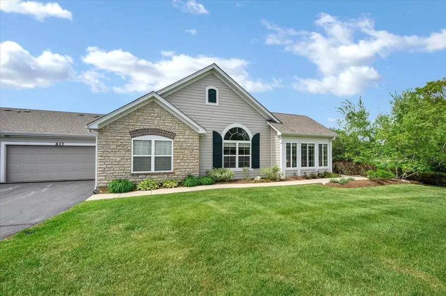 617 Schumann Street #617, Woodstock, IL 60098 - #3