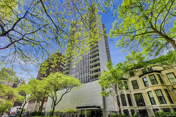 1230 N State Parkway #28A, Chicago, IL 60610