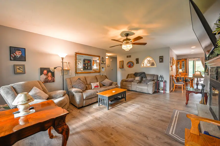 707 Kirkwood Avenue, Winthrop Harbor, IL 60096 - #2