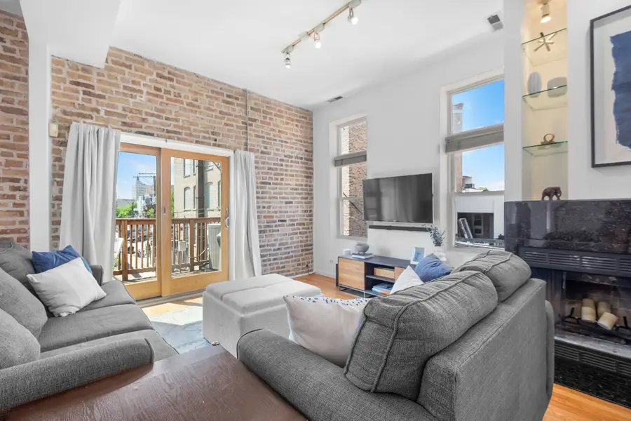 1542 N Wood Street #2R, Chicago, IL 60622 - #3