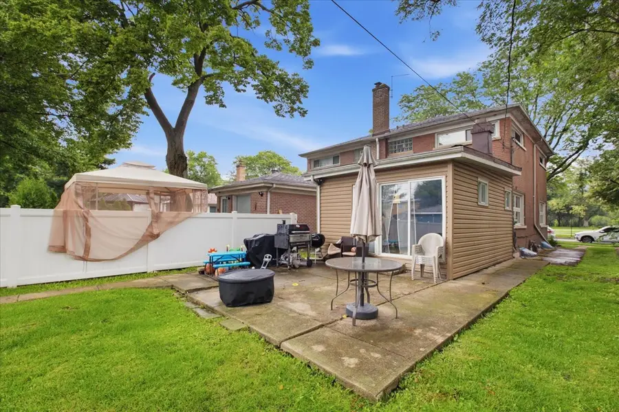 8920 Bennett Avenue, Evanston, IL 60203 - #2