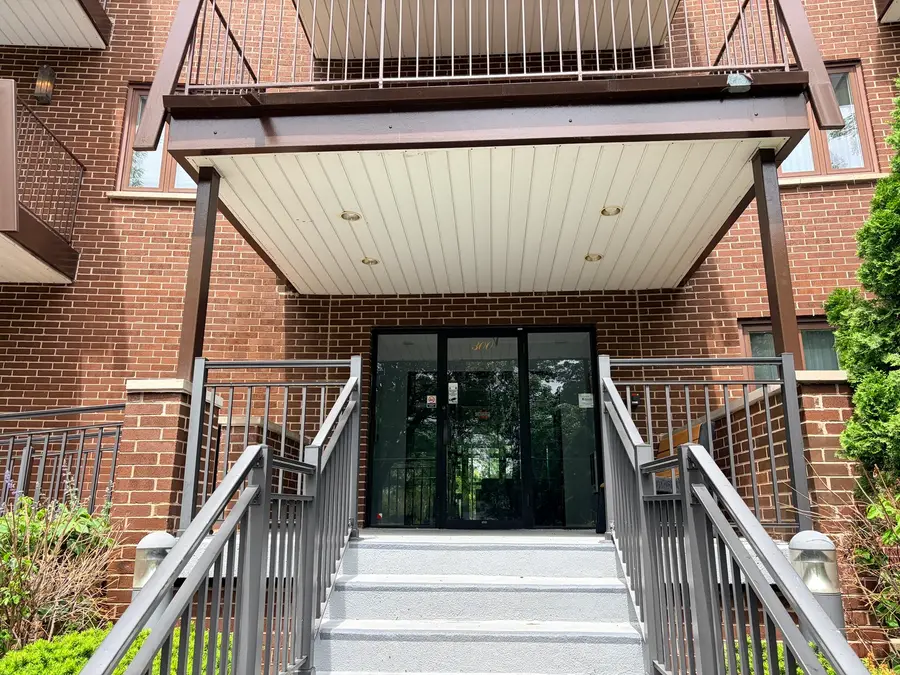 300 E Dundee Road #102A, Buffalo Grove, IL 60089 - #2
