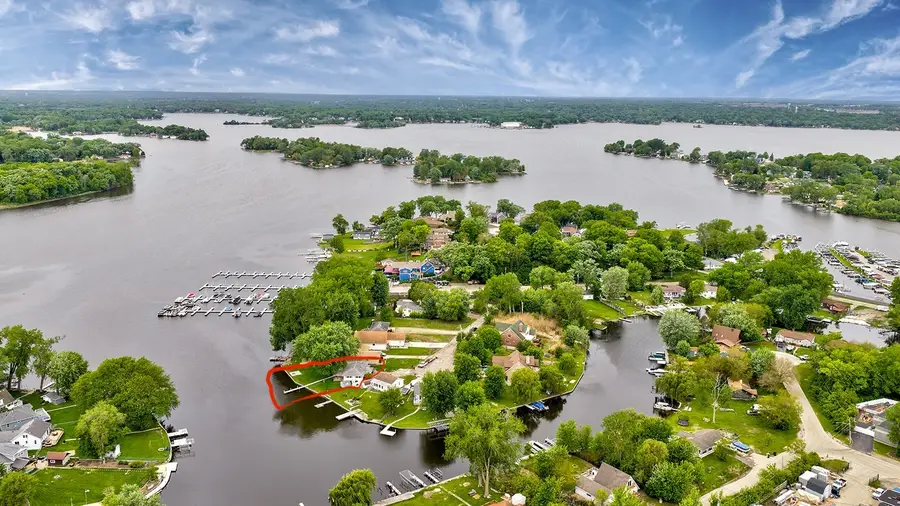 524 Park Avenue, Fox Lake, IL 60020 - #2