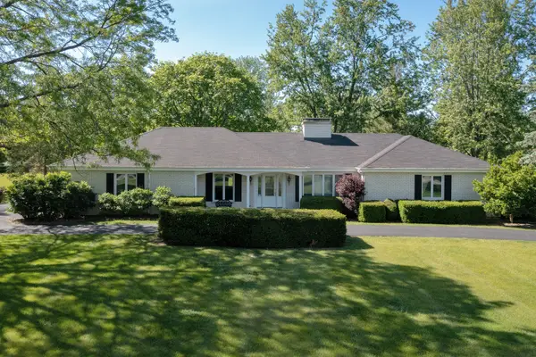 1812 Prestwick Drive, Inverness, IL 60067