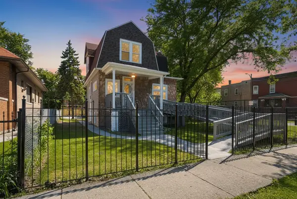 5943 W Huron Street, Chicago, IL 60644