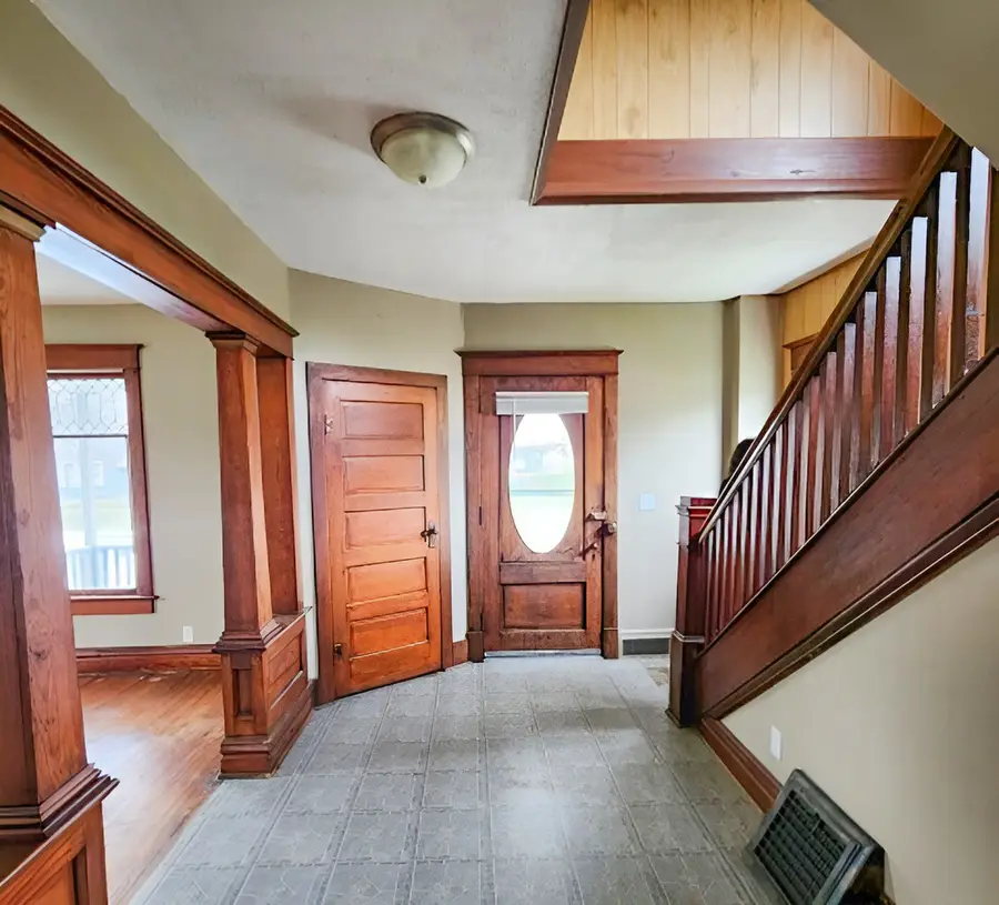 404 W 1st Street, Galesburg, IL 61401 - #2