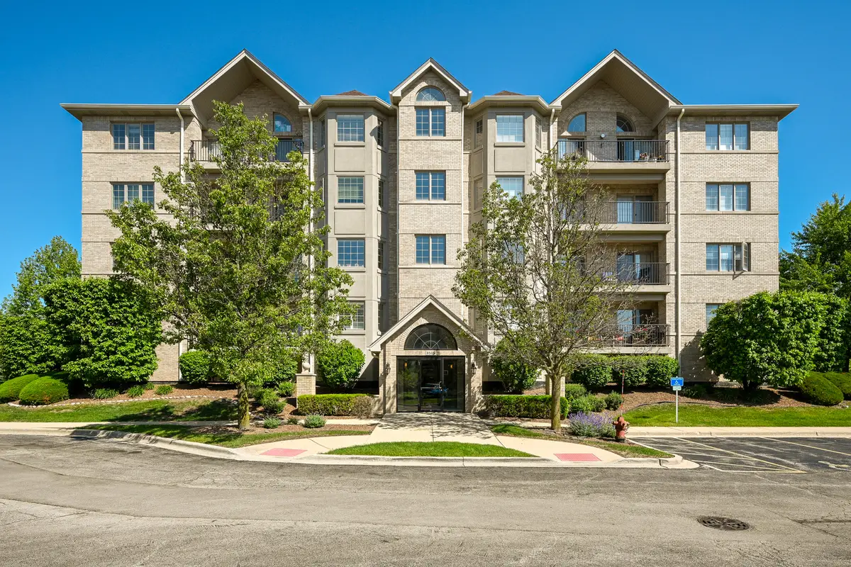 8505 Woodward Avenue #403, Woodridge, IL 60517 - #1