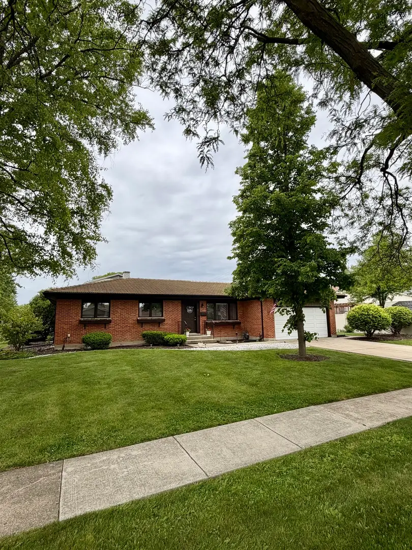 832 Leahy Circle, Des Plaines, IL 60016 - #2