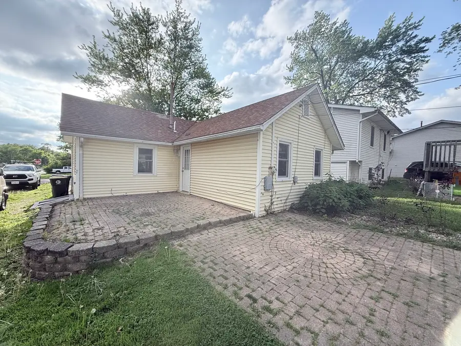 1431 Woodbine Drive, Round Lake Beach, IL 60073 - #2