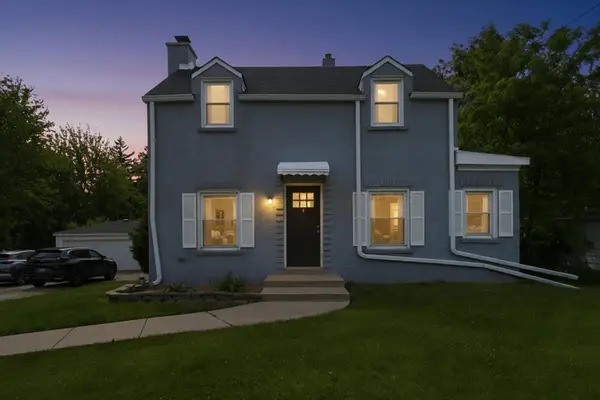 306 N Elmhurst Road, Prospect Heights, IL 60070