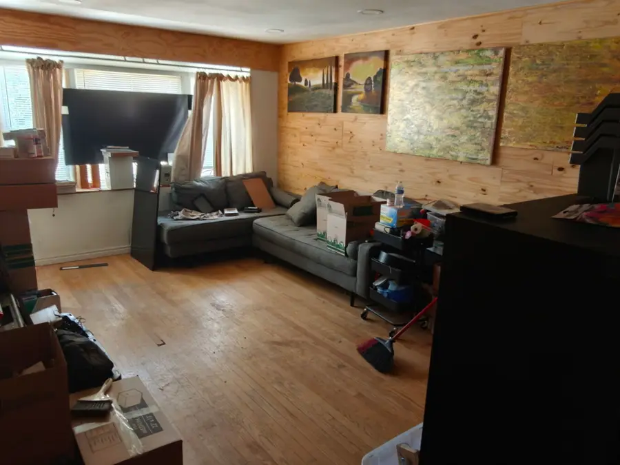 9023 S Cornell Avenue, Chicago, IL 60617 - #3