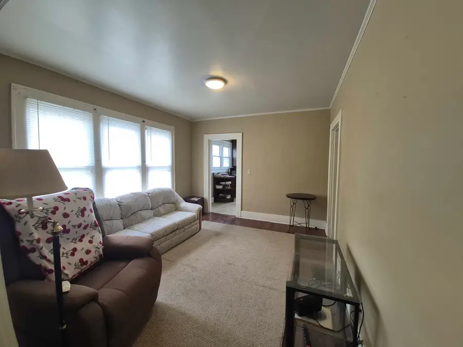 27 Baker Street, Harrisburg, IL 62946 - #3
