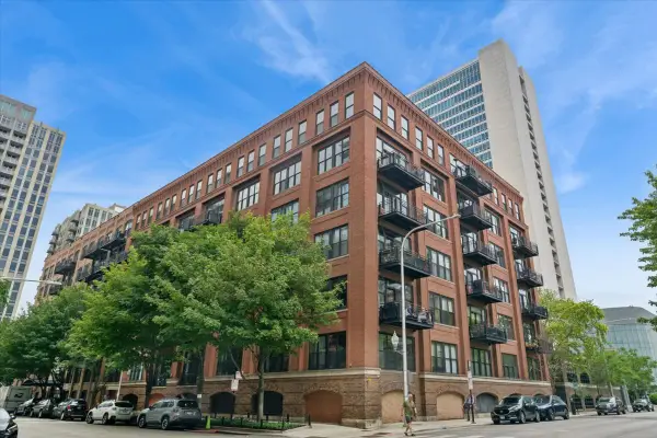 520 W Huron Street #603, Chicago, IL 60654