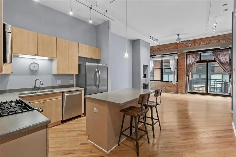 520 W Huron Street #603, Chicago, IL 60654 - #2