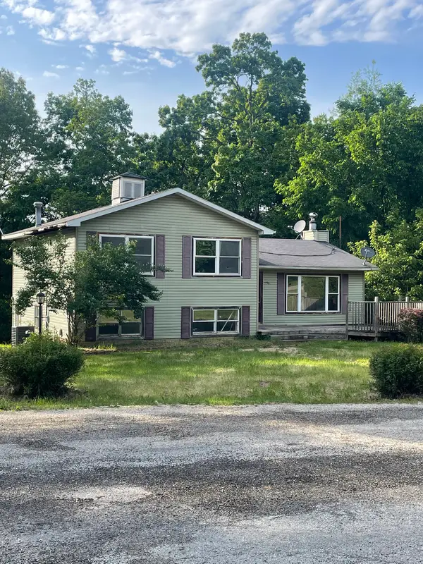 929 Stony Hollow Road, Knoxville, IL 61448