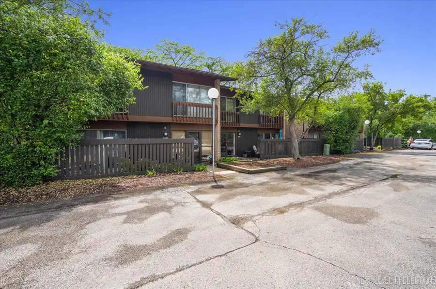 5936 Greenview Road #5936, Lisle, IL 60532 - #3