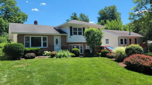 7N101 Kearns Road, South Elgin, IL 60177