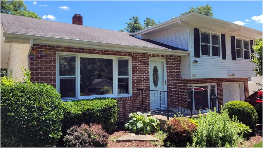 7N101 Kearns Road, South Elgin, IL 60177 - #2