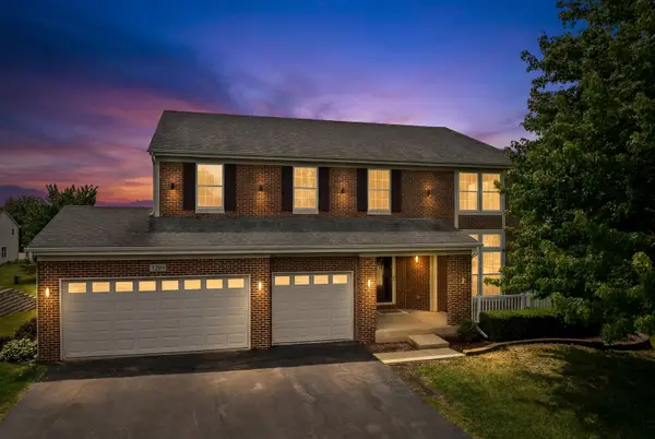 1285 Mallard Lane, Hoffman Estates, IL 60192