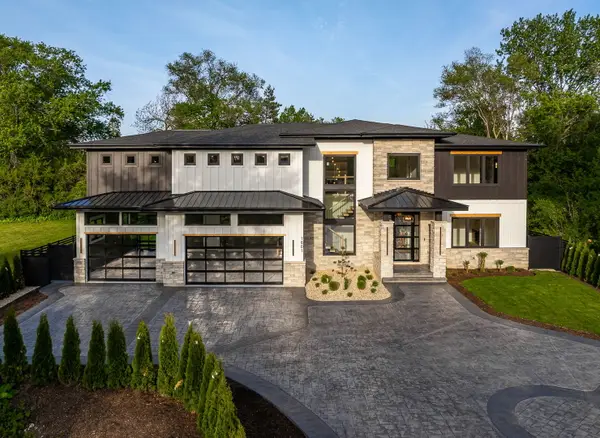 1801 N Clarence Avenue, Arlington Heights, IL 60004