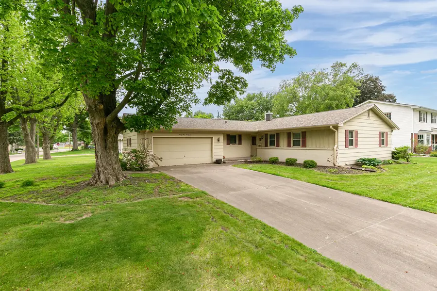 3324 34th Ave Court, Rock Island, IL 61201 - #2