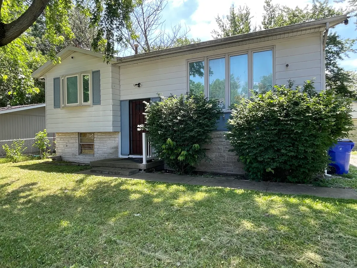 3265 Robin Drive, Decatur, IL 62526 - #1