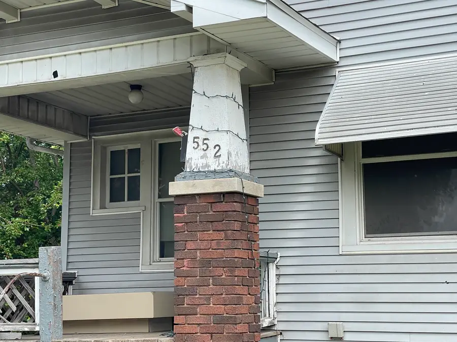 552 W Center Street, Decatur, IL 62526 - #2