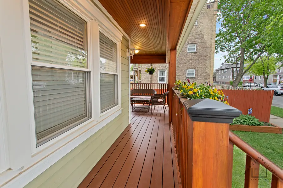 5010 W Newport Avenue, Chicago, IL 60641 - #3
