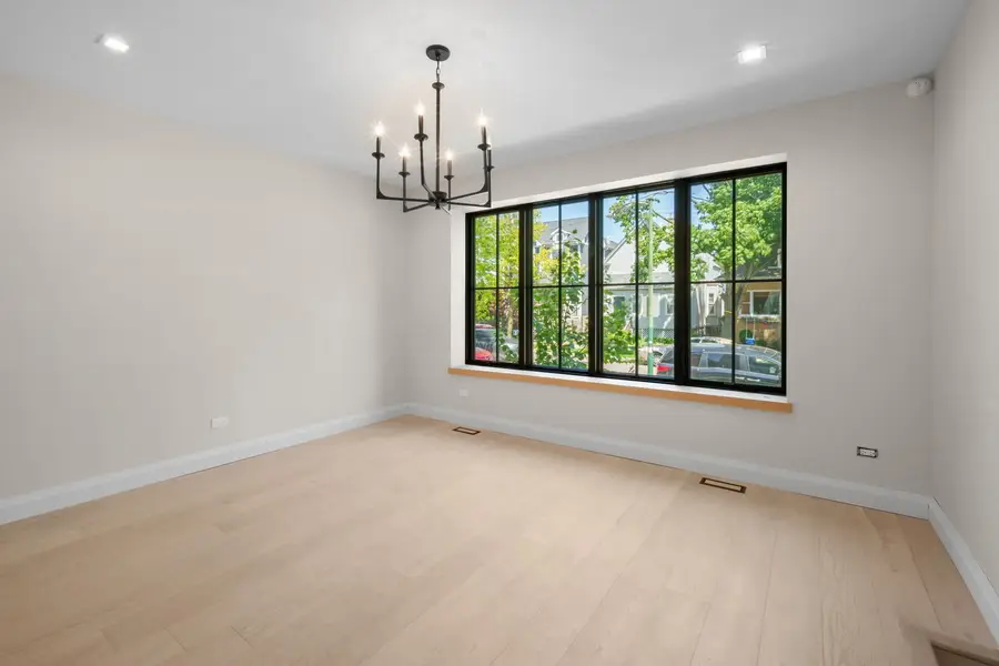 3936 N Claremont Avenue, Chicago, IL 60618 - #3
