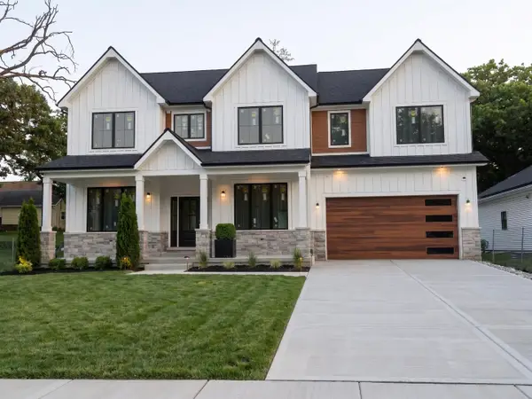 850 Forest Avenue, Glen Ellyn, IL 60137