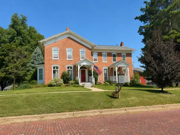304 E Broadway, Mt. Carroll, IL 61053