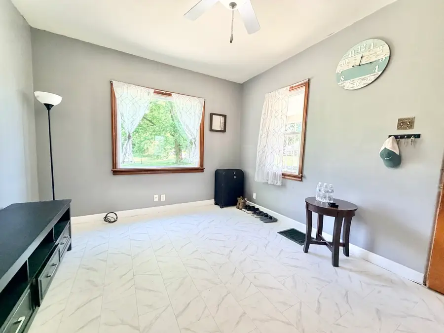 1304 N Everett Street, Streator, IL 61364 - #2