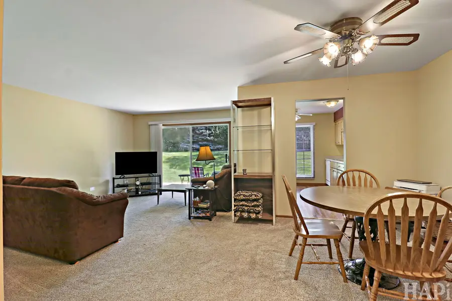 320 N Thornwood Drive #320, McHenry, IL 60050 - #3