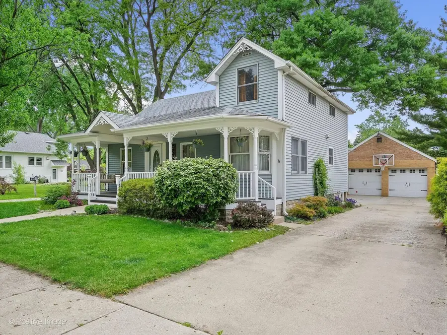 225 S Grant Street, Westmont, IL 60559 - #2