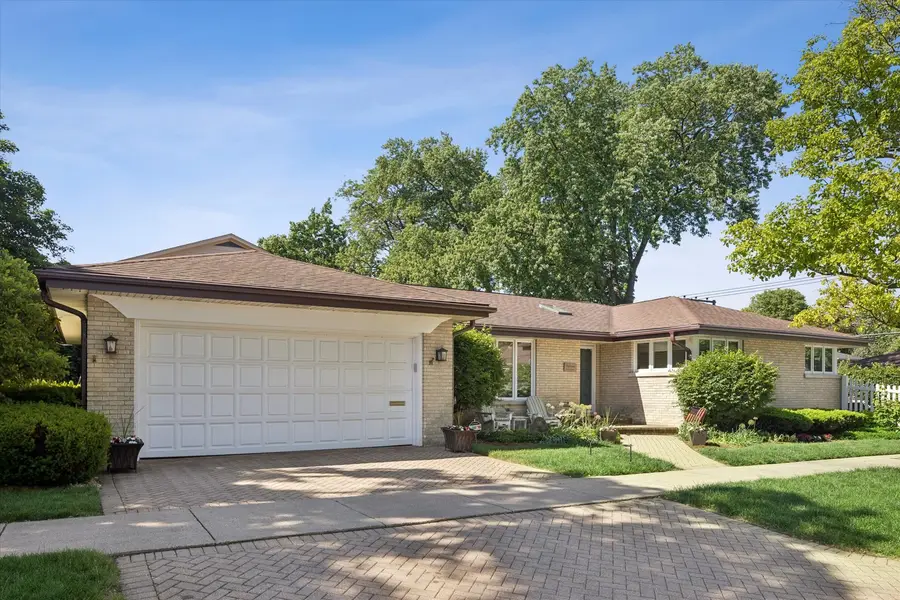 116 E Adams Street, Elmhurst, IL 60126 - #2