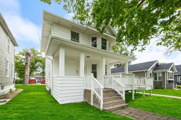 1817 Victoria Avenue, North Chicago, IL 60064