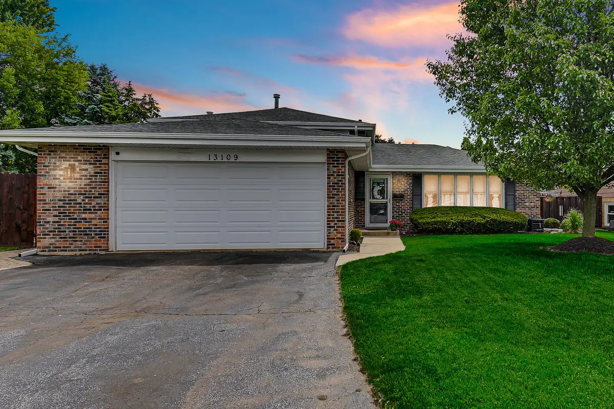 13109 Linder Avenue, Crestwood, IL 60418 - #1
