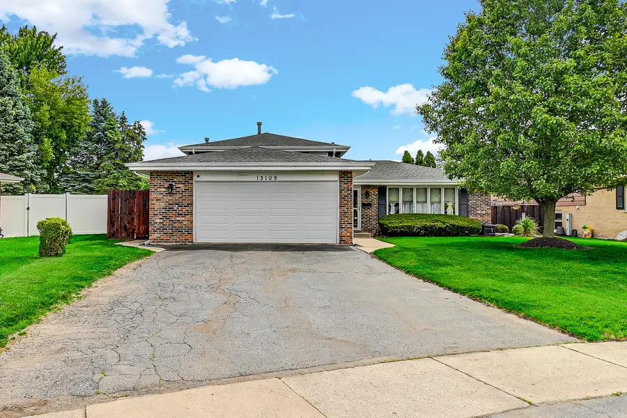 13109 Linder Avenue, Crestwood, IL 60418 - #2