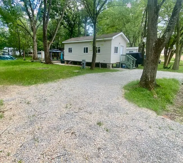 2/141&142 Woodhaven, Sublette, IL 61367 - #1