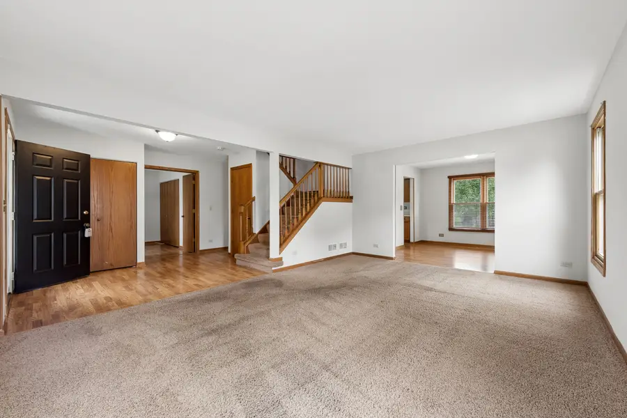 859 Big Bear Trail, Cary, IL 60013 - #3