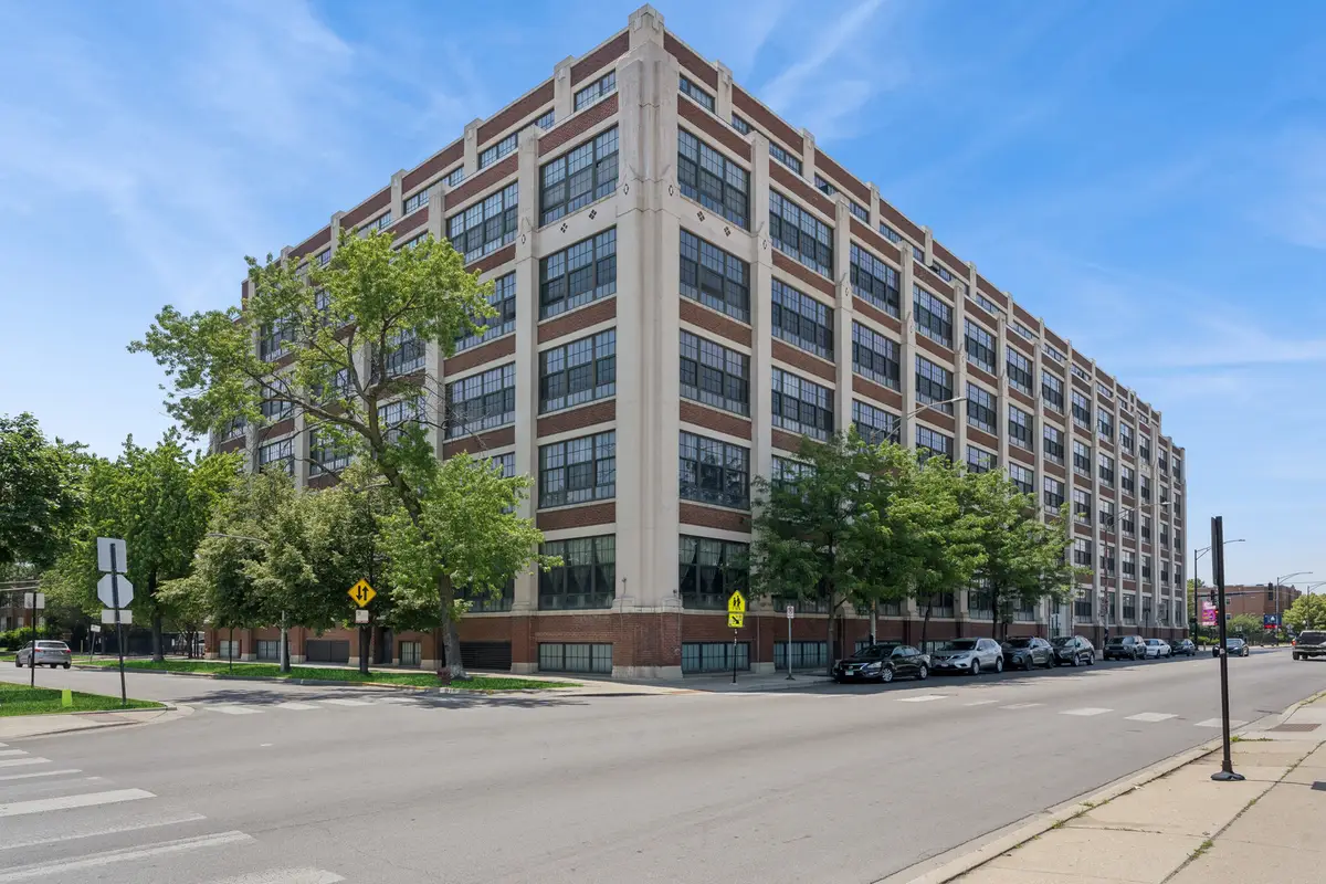 3963 W Belmont Avenue #214, Chicago, IL 60618 - #1