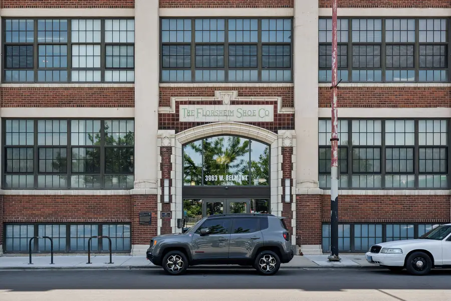 3963 W Belmont Avenue #214, Chicago, IL 60618 - #2
