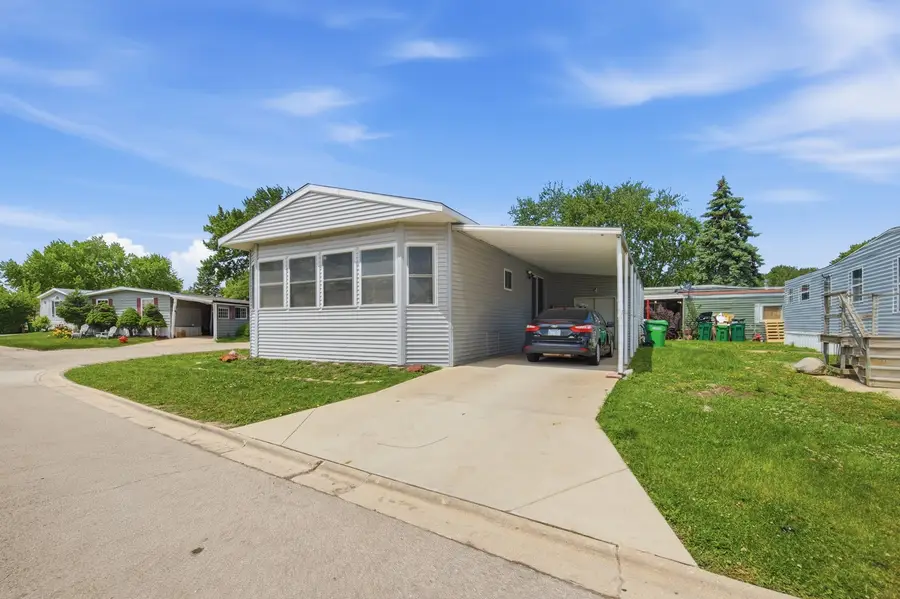 165 Hansom Drive, Wheeling, IL 60090 - #2