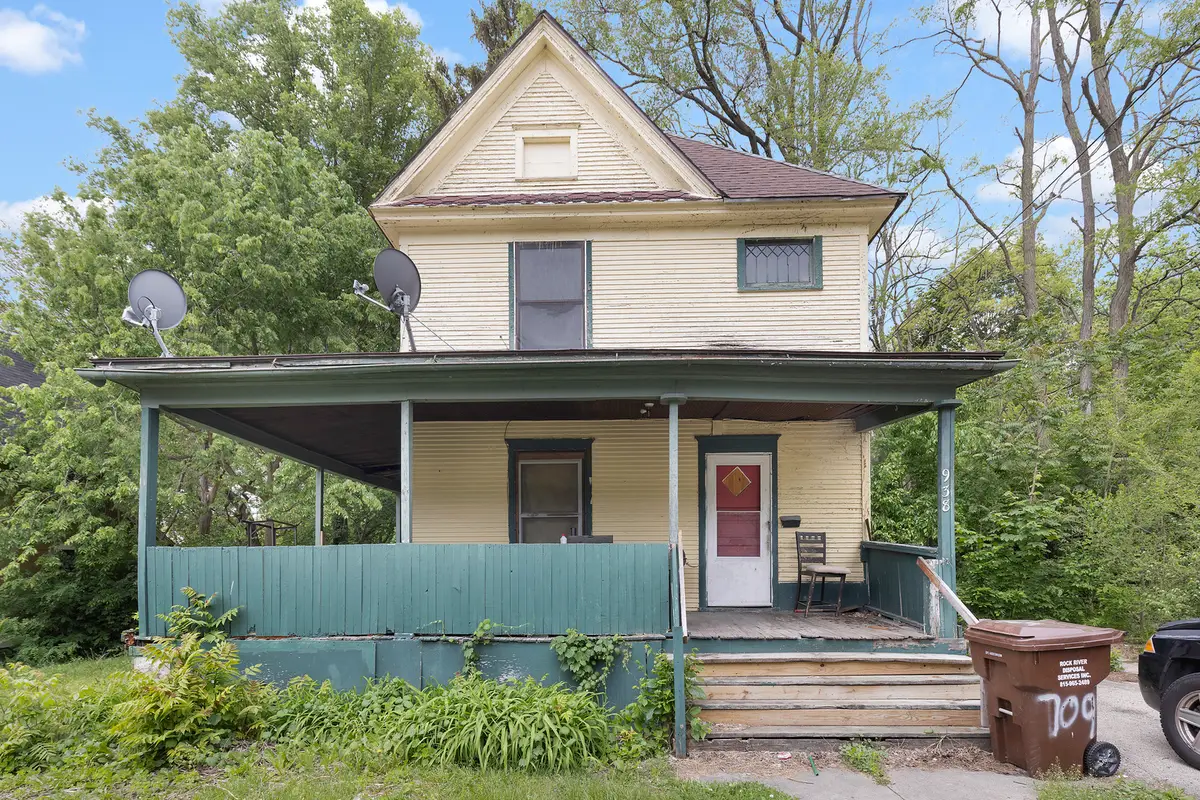 938 Woodlawn Avenue, Rockford, IL 61103 - #1