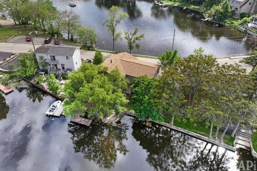 212 Island Drive, Island Lake, IL 60042 - #3